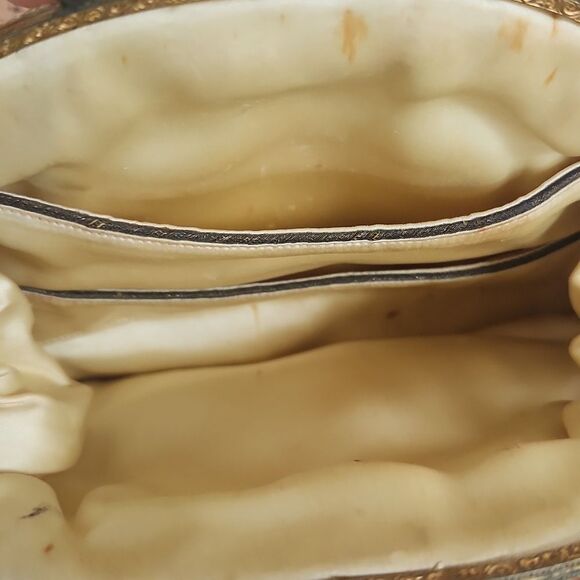 Elegant Cream Hand Beaded Clutch - Picture 7 of 8